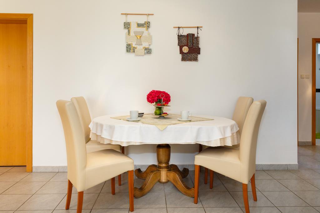 Apartman Snjezana Malinska Zewnętrze zdjęcie