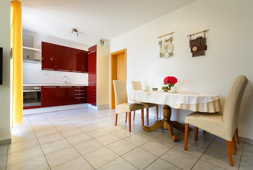 Apartman Snjezana Malinska Zewnętrze zdjęcie