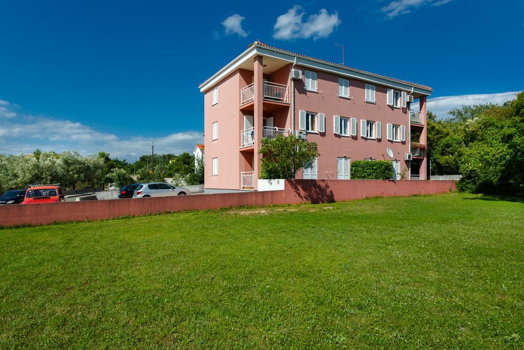 Apartman Snjezana Malinska Zewnętrze zdjęcie