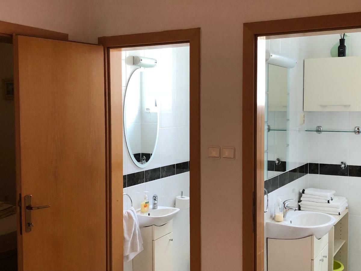 Apartman Snjezana Malinska Zewnętrze zdjęcie