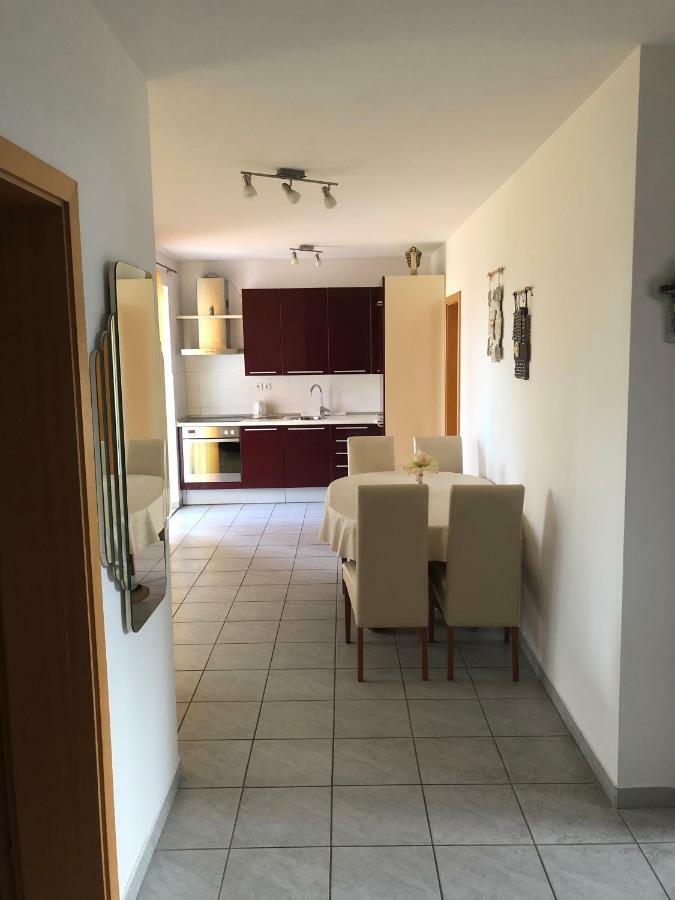 Apartman Snjezana Malinska Zewnętrze zdjęcie